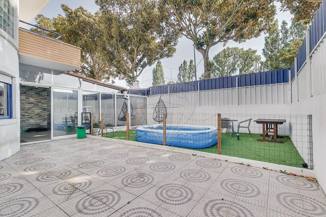 Moradia T3 para Venda em Vialonga Foto 50