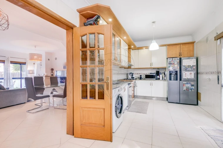 Moradia T3 para Venda em Vialonga Foto 35