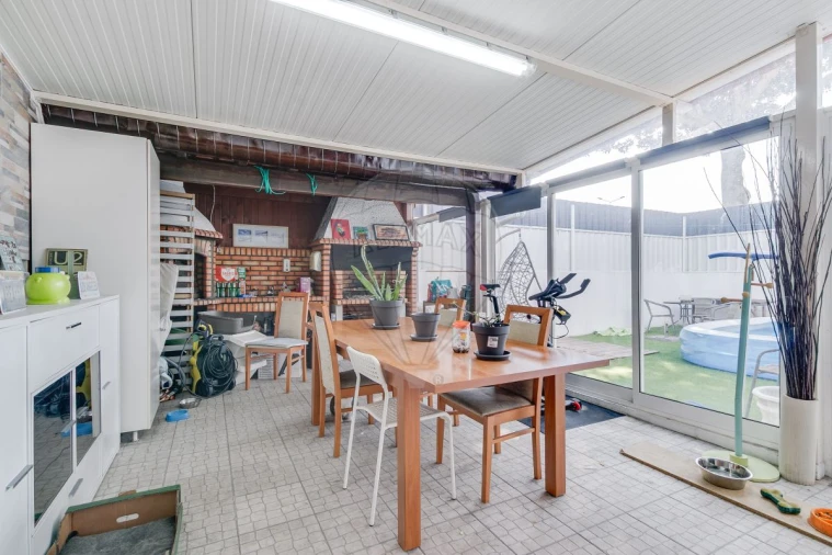 Moradia T3 para Venda em Vialonga Foto 48