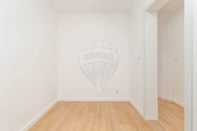 Apartamento T1 para Venda em São Vicente