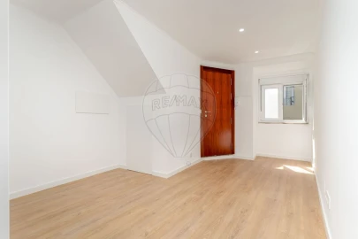 Apartamento T1 para Venda em São Vicente
