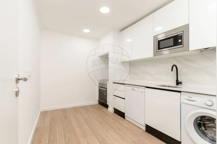 Apartamento T1 para Venda em São Vicente Foto 15