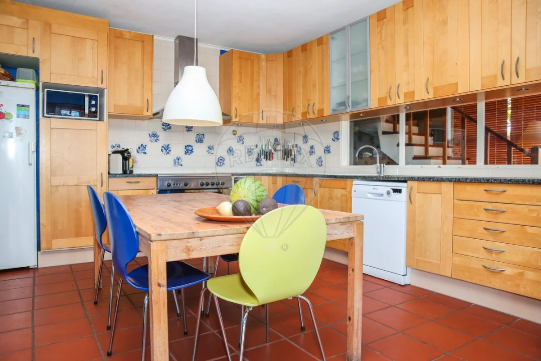 Moradia T5 para Venda em Santiago dos Velhos Foto 38