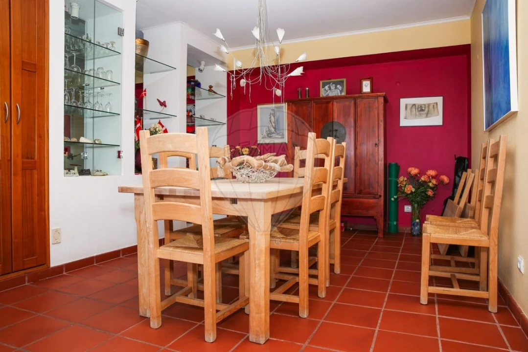 Moradia T5 para Venda em Santiago dos Velhos Foto 43