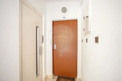Apartamento T1 para Venda em Sesimbra (Santiago)