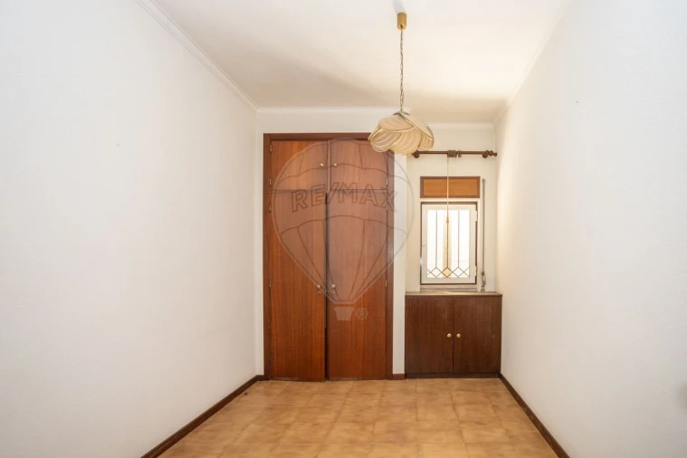 Apartamento T1 para Venda em Sesimbra (Santiago) Foto 5