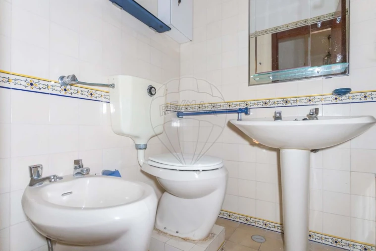 Apartamento T1 para Venda em Sesimbra (Santiago) Foto 2