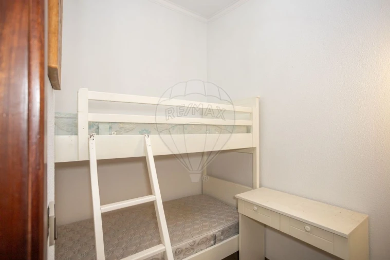 Apartamento T1 para Venda em Sesimbra (Santiago) Foto 3