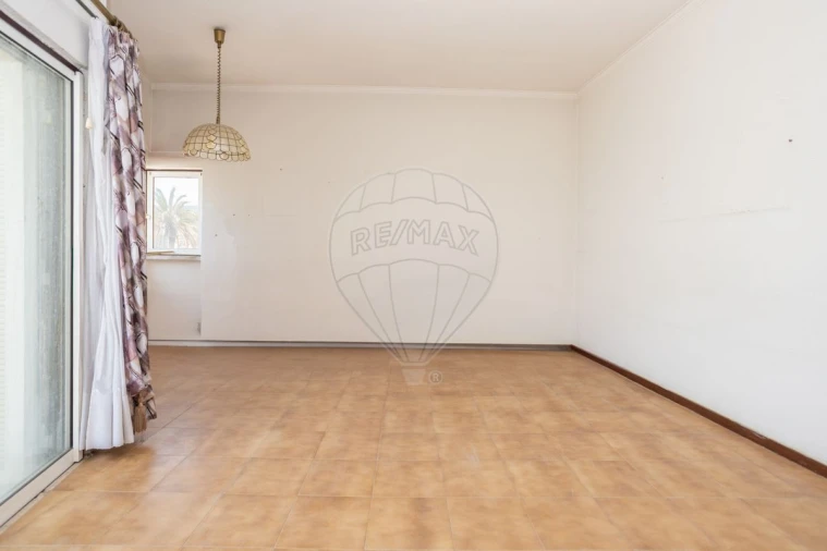 Apartamento T1 para Venda em Sesimbra (Santiago) Foto 18