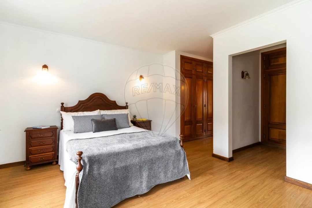 Moradia T4 para Venda em Gaeiras Foto 24