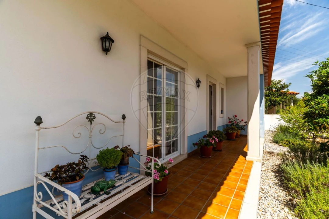 Moradia T4 para Venda em Gaeiras Foto 44