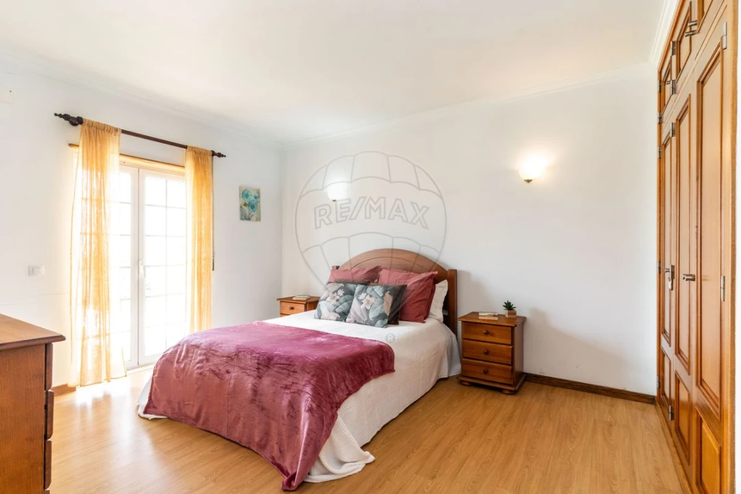 Moradia T4 para Venda em Gaeiras Foto 20