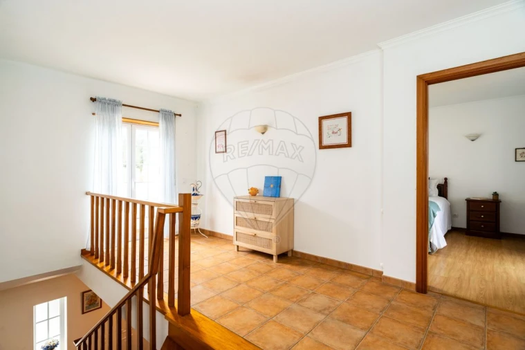 Moradia T4 para Venda em Gaeiras Foto 28