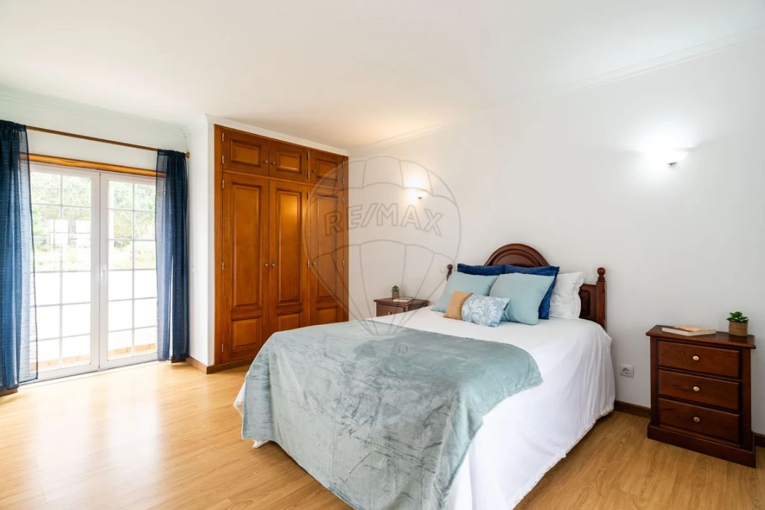 Moradia T4 para Venda em Gaeiras Foto 31