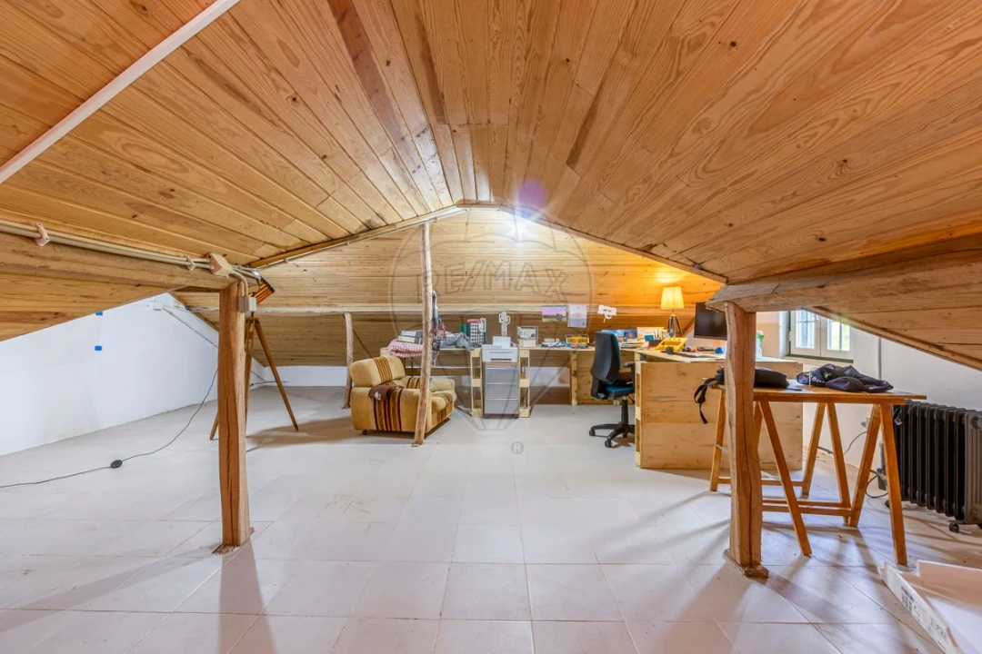 Quinta T3 para Venda em Alcoentre Foto 27