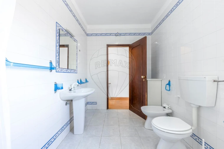 Quinta T3 para Venda em Alcoentre Foto 25