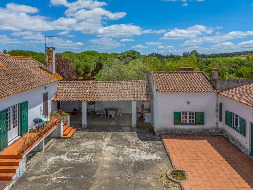 Quinta T3 para Venda em Alcoentre Foto 47