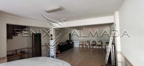 Moradia T3 para Venda em Corroios