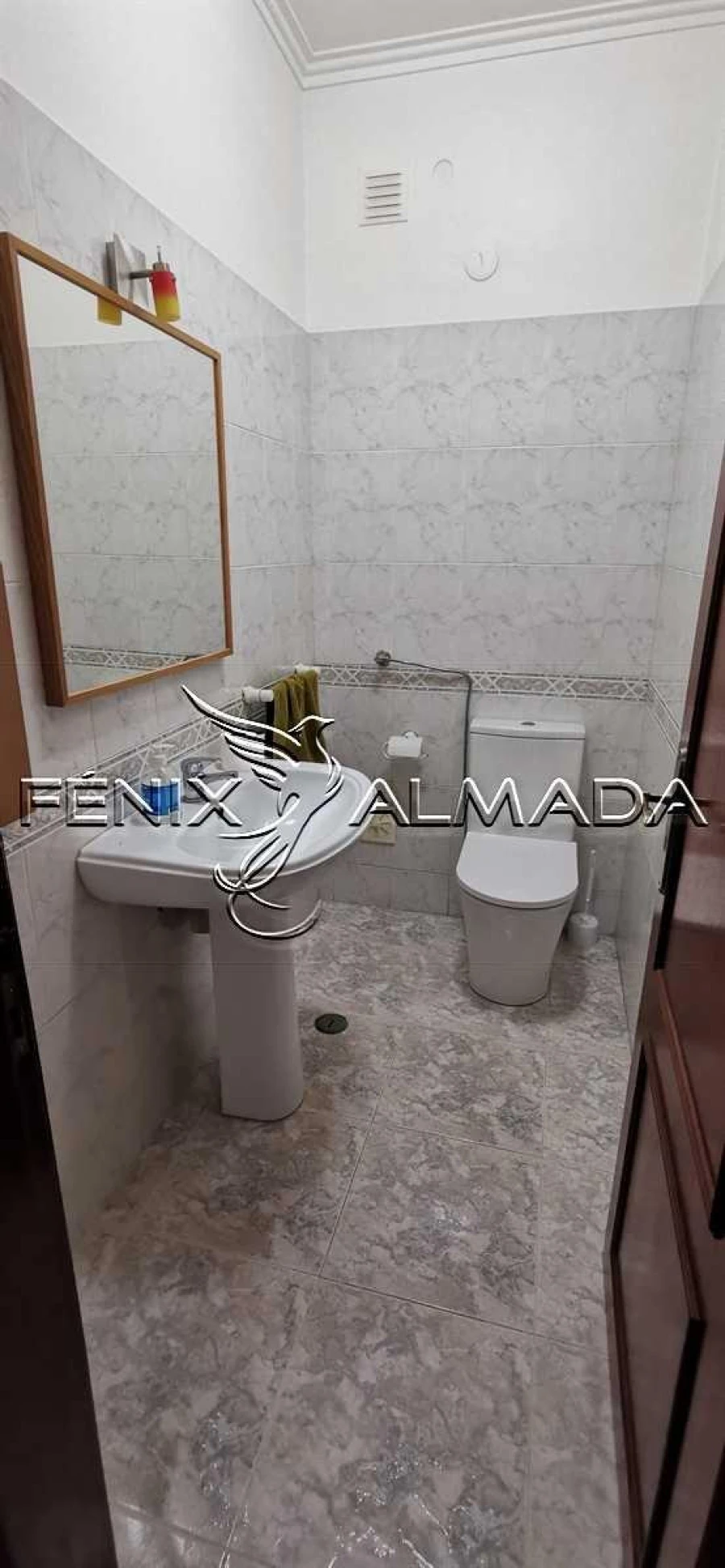 Moradia T3 para Venda em Corroios Foto 22