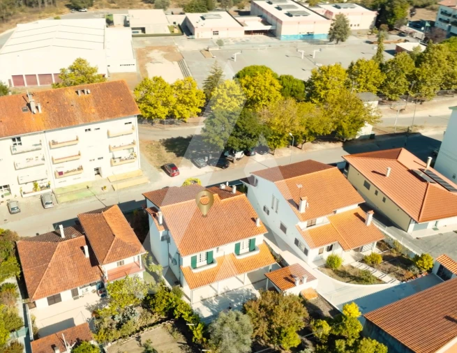 Moradia T4 para Venda em Soure Foto 4