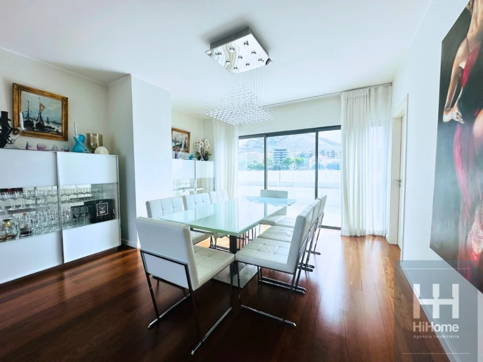 Apartamento T4 para Venda em São Martinho Foto 10