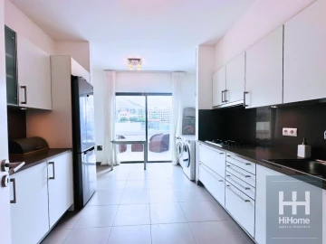 Apartamento T4 para Venda em São Martinho