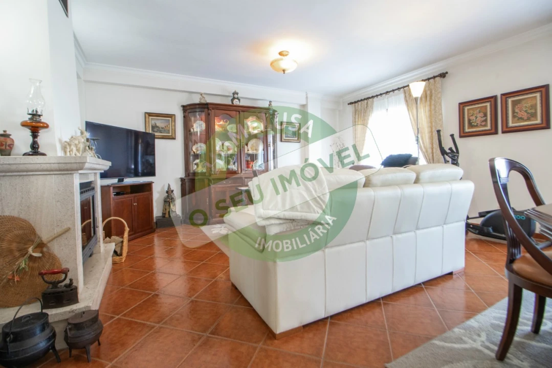 Moradia T5 para Venda em Tavarede Foto 10