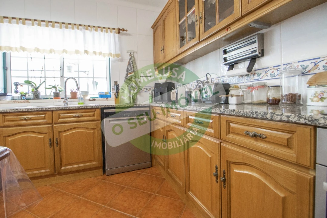 Moradia T5 para Venda em Tavarede Foto 12