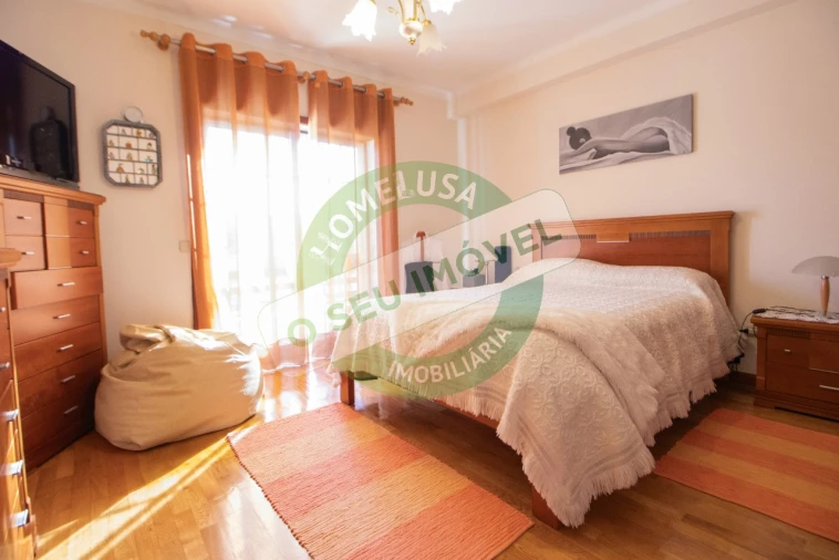 Moradia T5 para Venda em Tavarede Foto 6