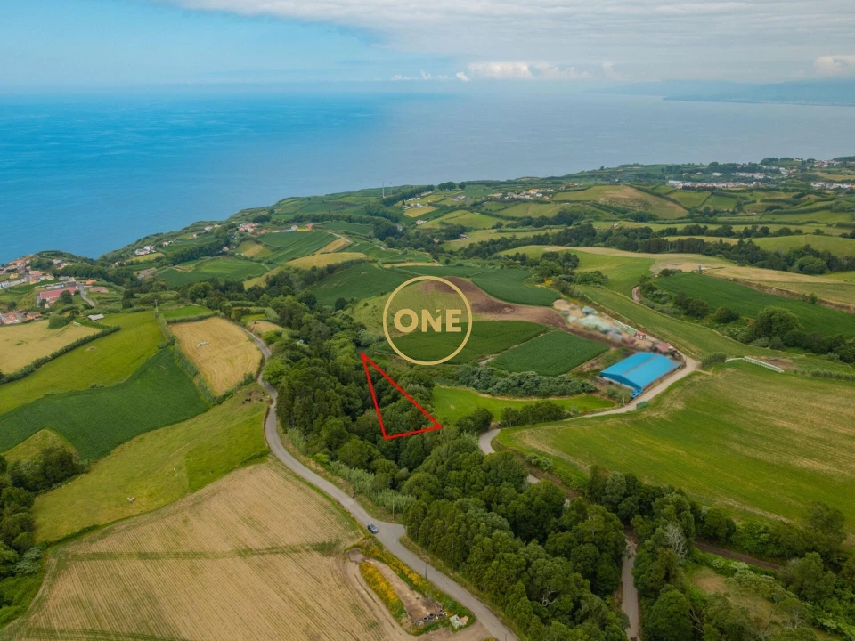 Terreno para Venda em Remedios Foto 1