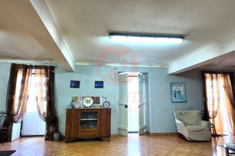 Loja para Arrendamento em Biscoitos Foto 14