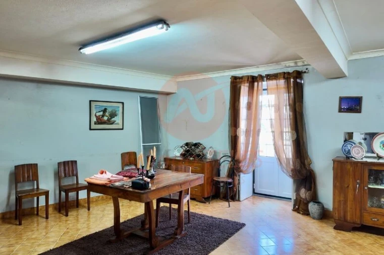 Loja para Arrendamento em Biscoitos Foto 5