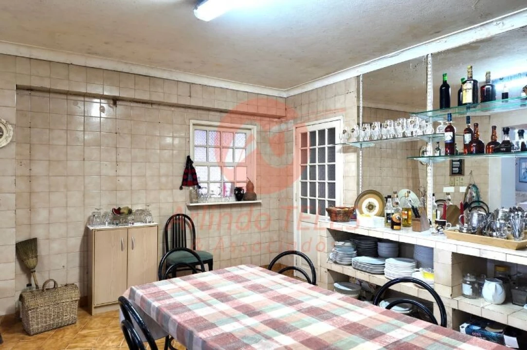 Loja para Arrendamento em Biscoitos Foto 7