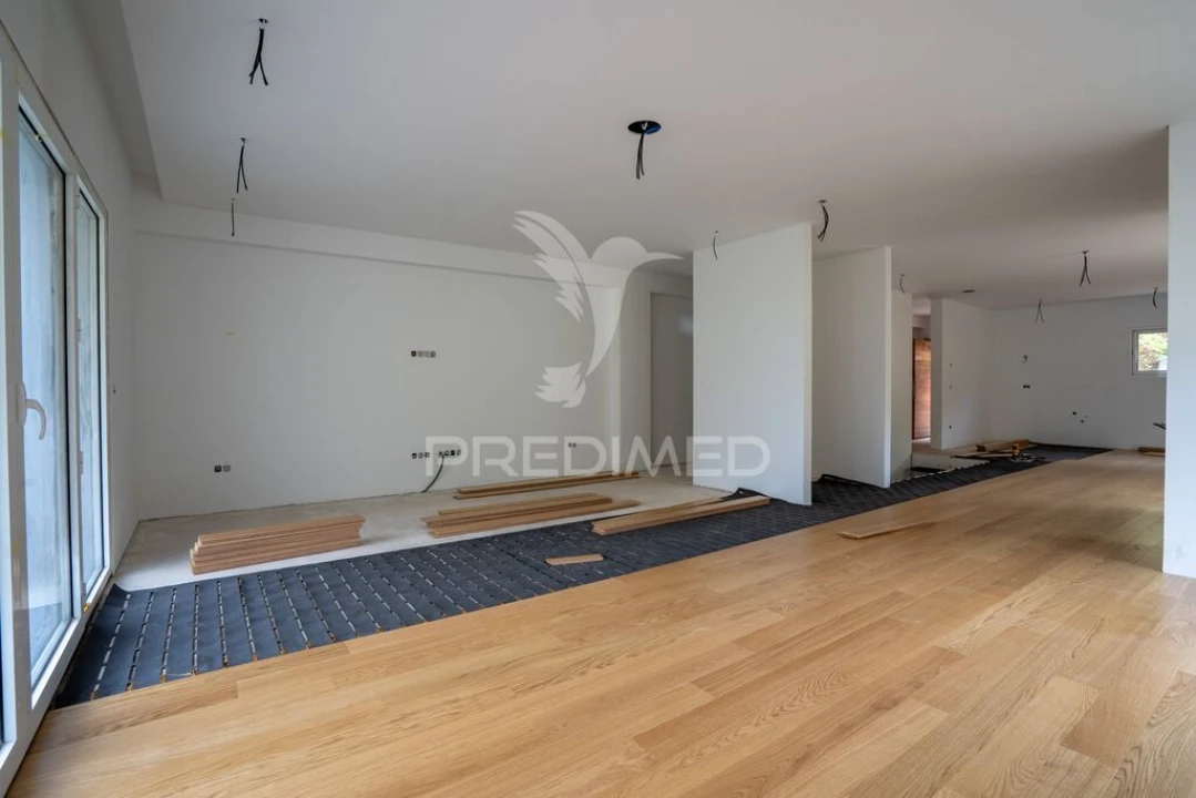 Moradia T3 para Venda em Santo Antonio da Serra Foto 5