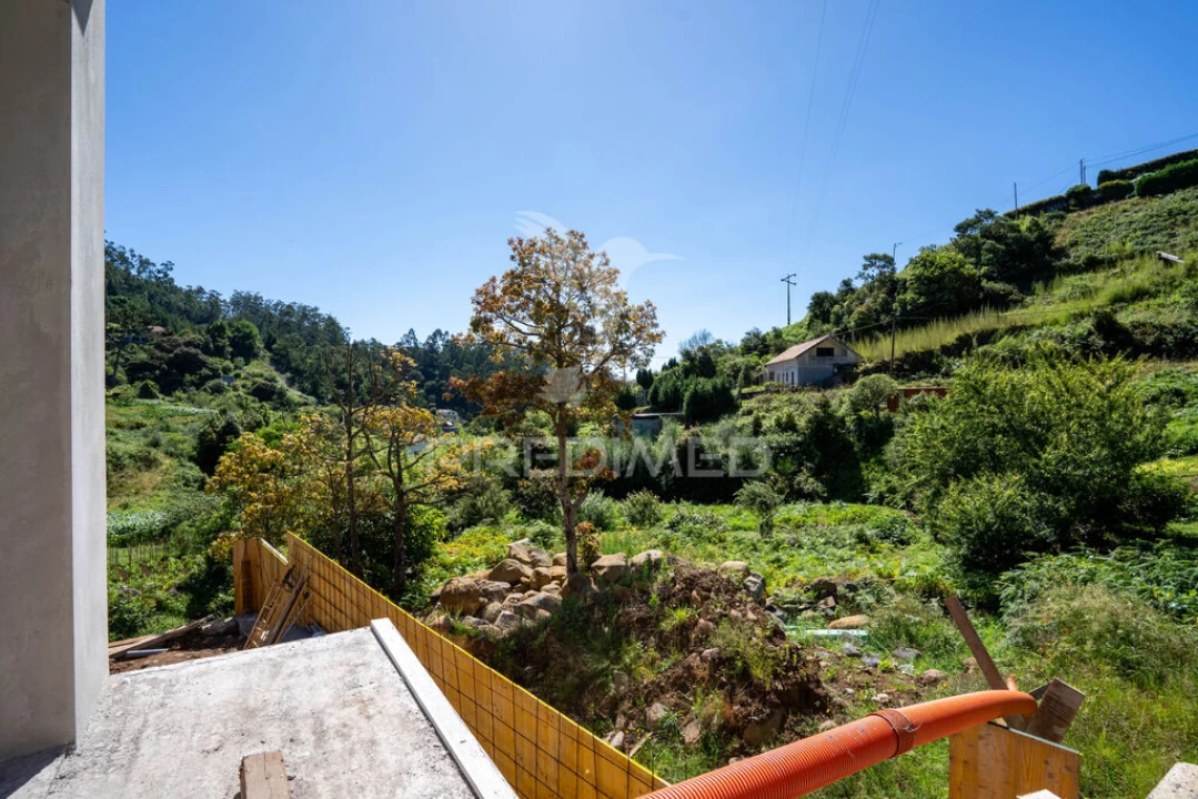 Moradia T3 para Venda em Santo Antonio da Serra Foto 18