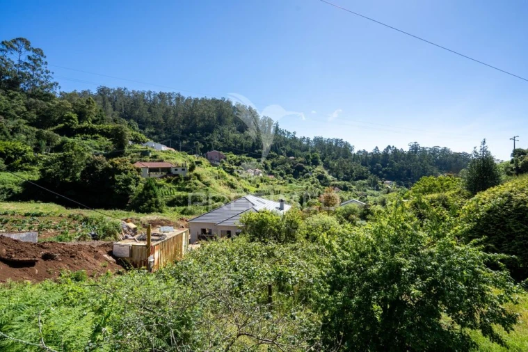 Moradia T3 para Venda em Santo Antonio da Serra Foto 4