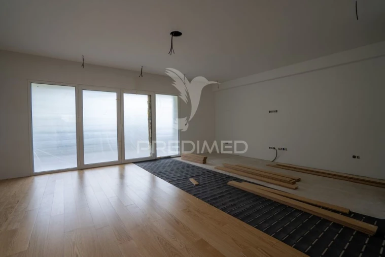 Moradia T3 para Venda em Santo Antonio da Serra Foto 6