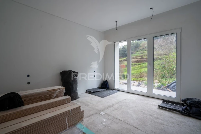 Moradia T3 para Venda em Santo Antonio da Serra Foto 16