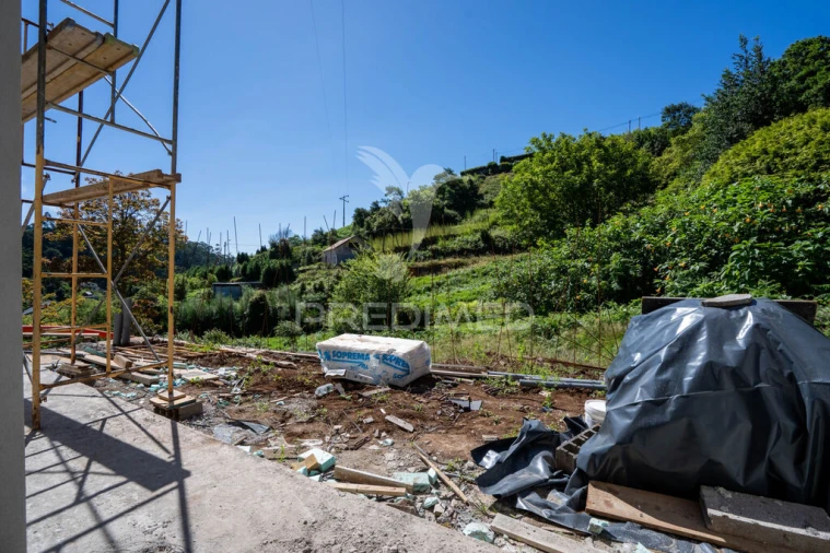 Moradia T3 para Venda em Santo Antonio da Serra Foto 14