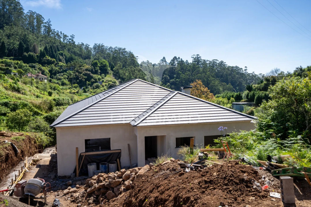 Moradia T3 para Venda em Santo Antonio da Serra Foto 8