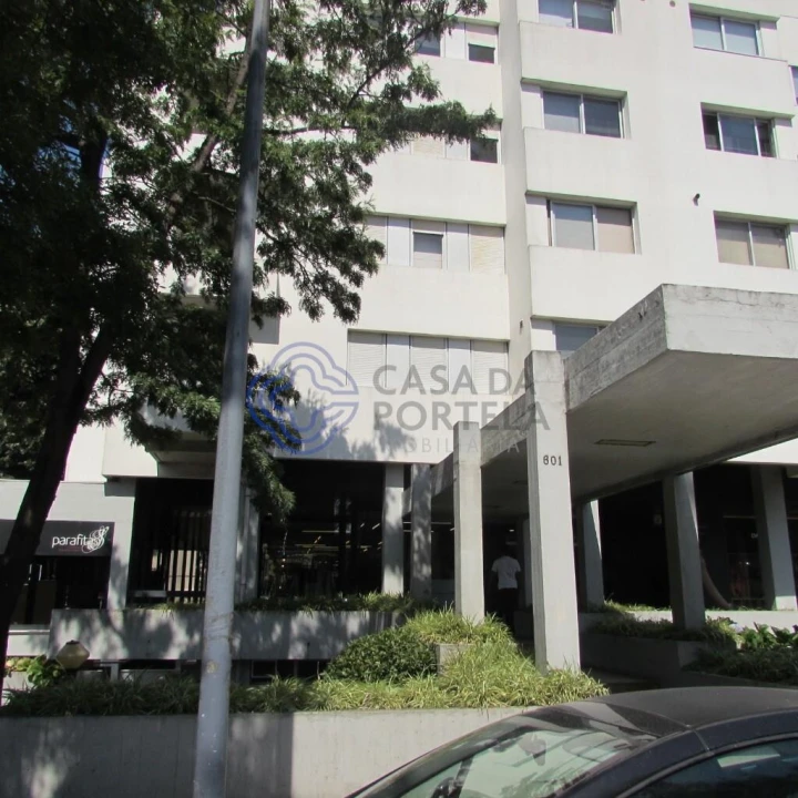 Apartamento T4 para Venda em Lordelo do Ouro e Massarelos Foto 37