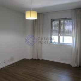 Apartamento T4 para Venda em Lordelo do Ouro e Massarelos