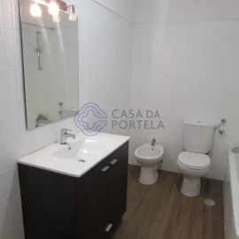 Apartamento T4 para Venda em Lordelo do Ouro e Massarelos
