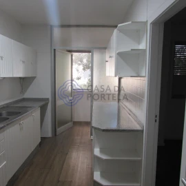 Apartamento T4 para Venda em Lordelo do Ouro e Massarelos