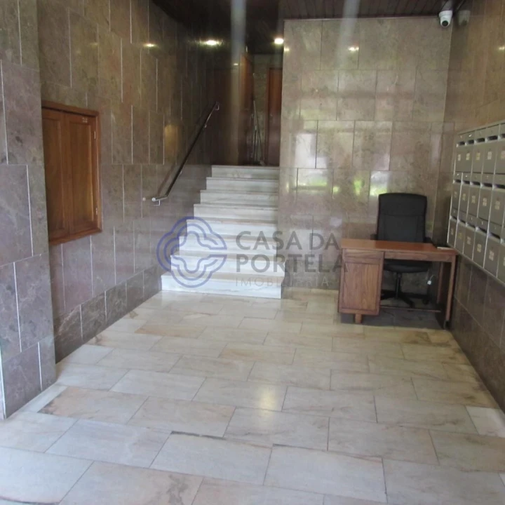 Apartamento T4 para Venda em Lordelo do Ouro e Massarelos Foto 33