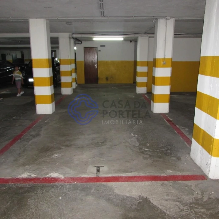 Apartamento T4 para Venda em Lordelo do Ouro e Massarelos Foto 44