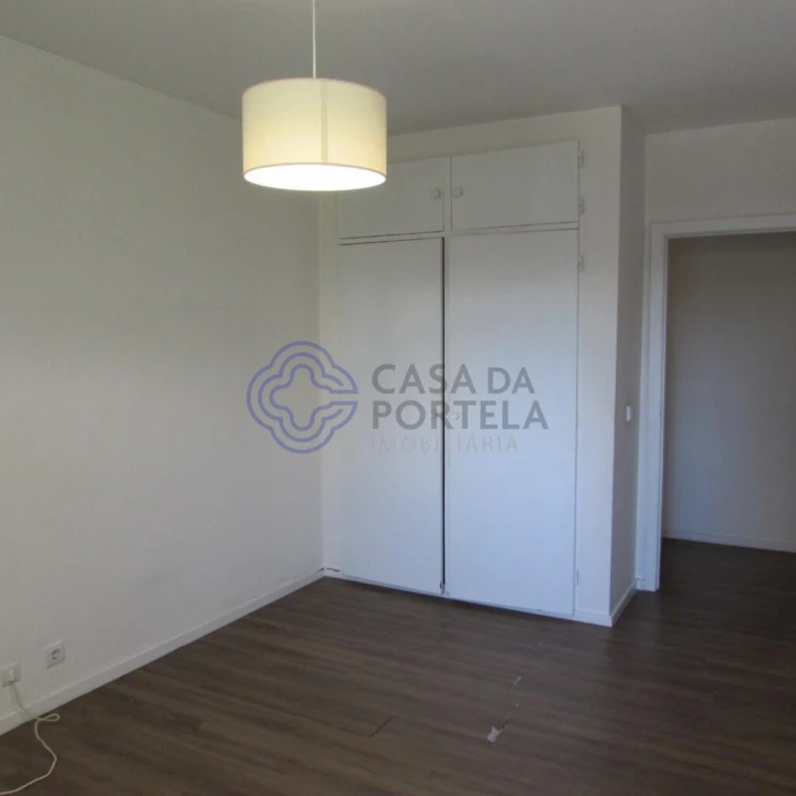 Apartamento T4 para Venda em Lordelo do Ouro e Massarelos Foto 42
