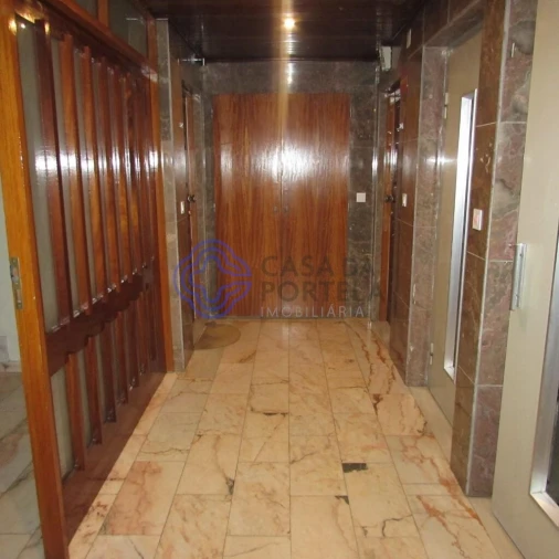 Apartamento T4 para Venda em Lordelo do Ouro e Massarelos Foto 47