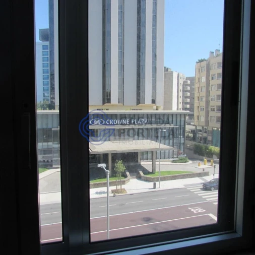 Apartamento T4 para Venda em Lordelo do Ouro e Massarelos Foto 39