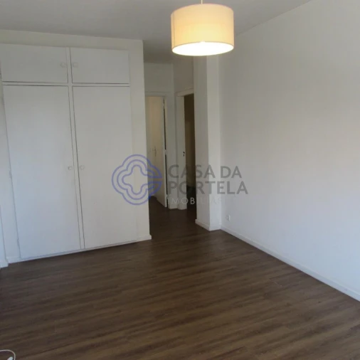 Apartamento T4 para Venda em Lordelo do Ouro e Massarelos Foto 32